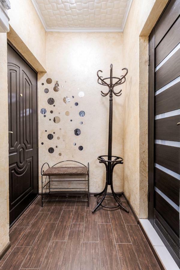 Homey Apartment Lviv Bagian luar foto